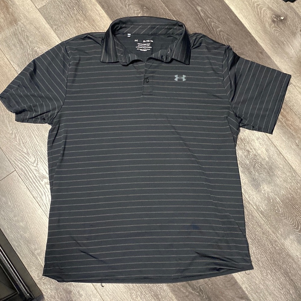 Men’s Under Armour shirt
